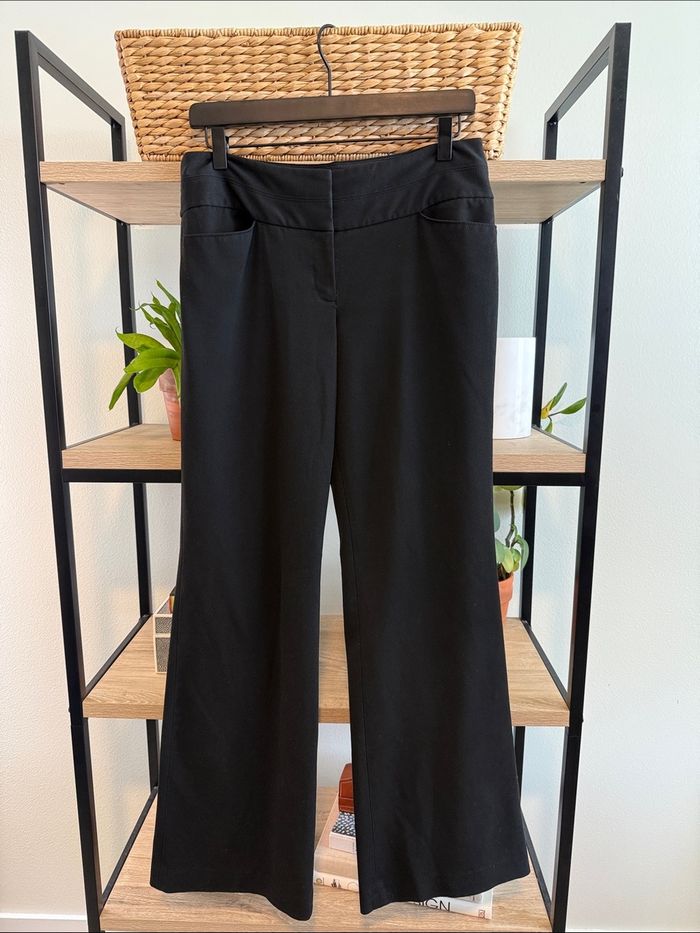 Express Editor Flare Mid-Rise Black Woven Career Dress Pant Trouser, 6